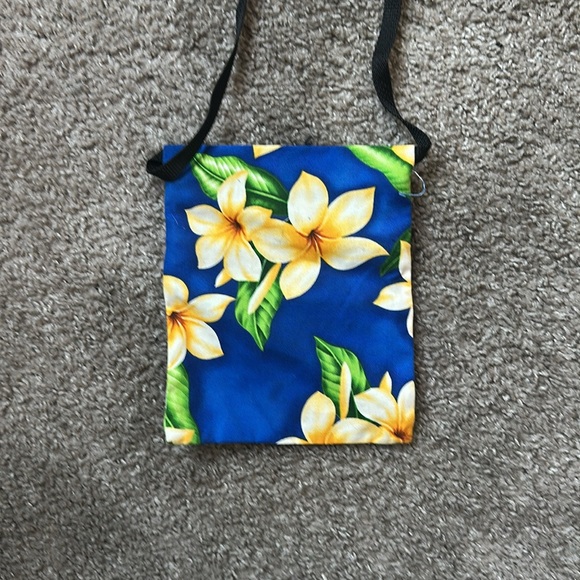 SMALL CROSSBODY BAG - Picture 4 of 4
